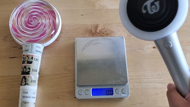 TWICE (트와이스) New Lightstick CANDYBONG Z Unboxing смотреть онлайн