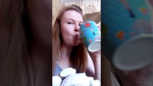 Ем мел видео/ хруст мелом?