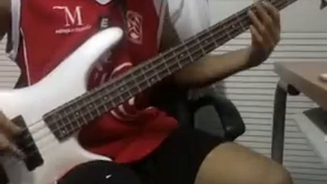 NOFX - Franco Un American [Bass Cover] смотреть онлайн
