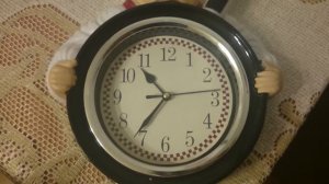 часы идут назад