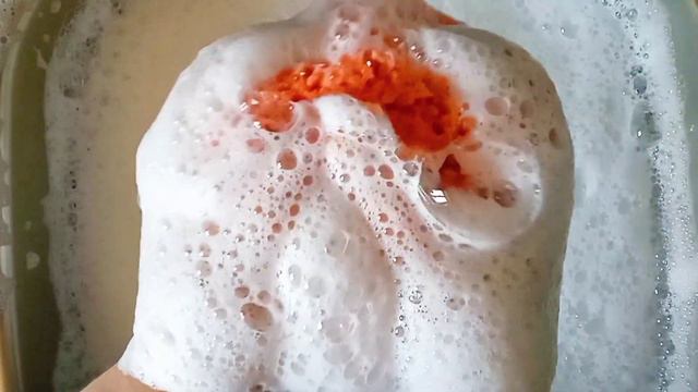 ASMR 🧽💦#comet + #dishsoap + #water #suds #spongesqueeze/#чистящеесредство #моющеесредство #губки
