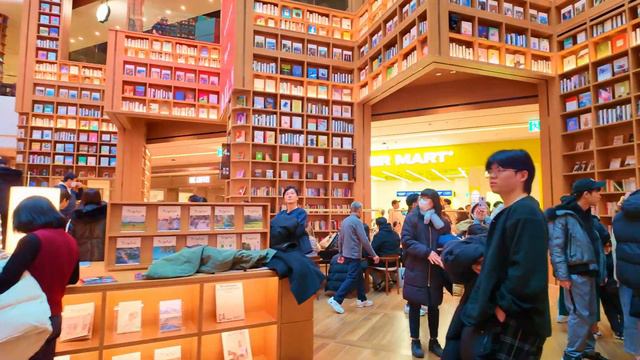 Gorgeous Starfield Suwon Attracts Thousands Of Visitors - Prepare To Be Amazed! [4K]