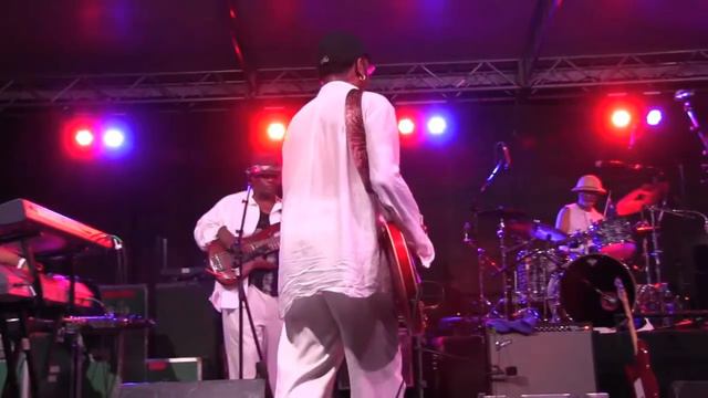 "Me And Baby Brother" THE LOWRIDER BAND 8/7/15 Heritage Music BluesFest смотреть онлайн