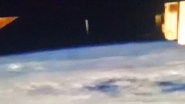 UFO - NAVES EXTRATERRESTRES SOBRE LA TIERRA.         21/03/22