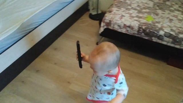 ПАПА В 40. Вот это ребенок! Ходит в 11 месяцев! смотреть онлайн