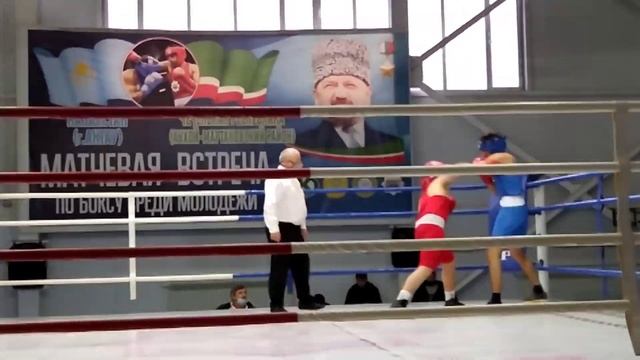 Чемпионат Чеченской республики по боксу юноши 2005-2006гг.Ачхой-Мартан (школа бокса Ахаев Алихан). смотреть онлайн