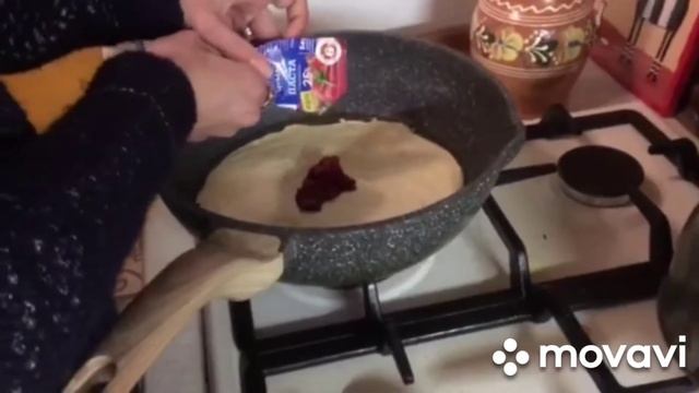 Решила приготовить пиццу на сковородке. смотреть онлайн