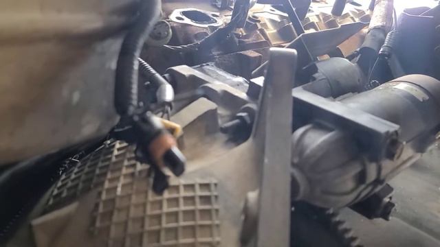 How To Swap A 4L80E In Your OBS Chevy | Secret Hack смотреть онлайн