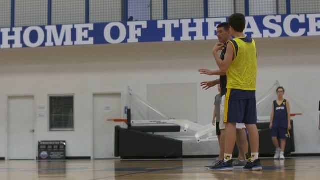 Basketball Camp - Fast Break Training смотреть онлайн