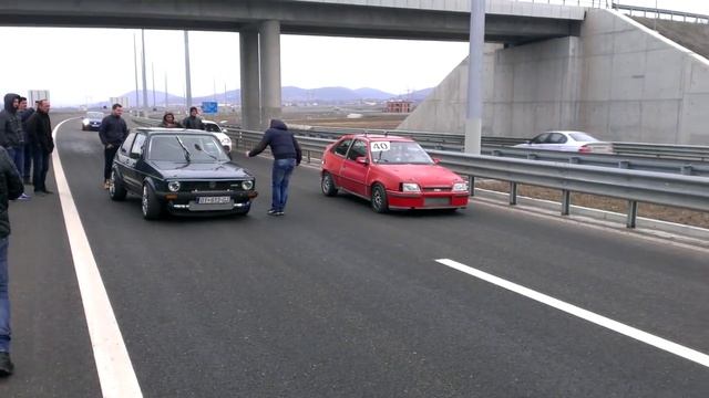 Xhoshi .:R32-T 4MOTION Vs. Kadett 2.0 Turbo 470PS смотреть онлайн