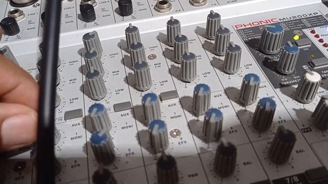 mixer power phonic MU200XP смотреть онлайн