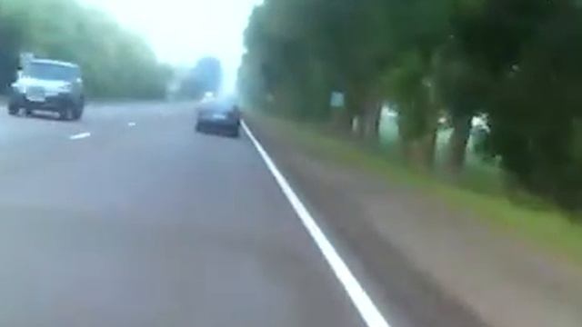 Приятно, когда на дороге вежливые водители. +10 к карме каждому. смотреть онлайн