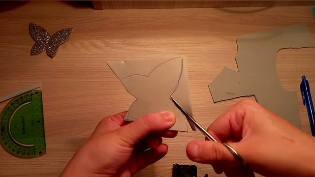 Бабочки? на стену из фоамирана(своими руками) смотреть онлайн