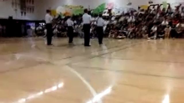 Hiram Johnson Highschool Rally Drill Team CA-811 смотреть онлайн