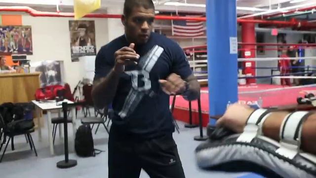 Booster Fightgear presents : Short Trainingssession with Tyrone Spong ( Blackzilians ) смотреть онлайн