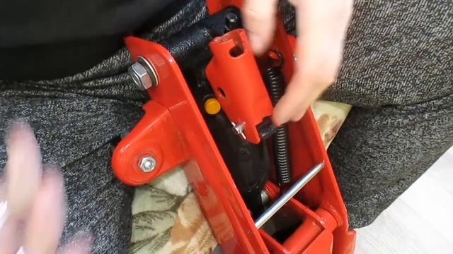 ЧАСТАЯ ПОЛОМКА ПОДКАТНОГО ДОМКРАТА.РЕМОНТ. смотреть онлайн