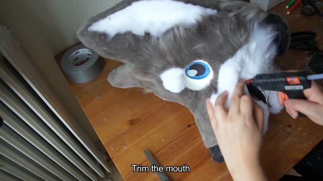 //Tutorial #10// Furring the Fursuit Head Base - part 2 смотреть онлайн