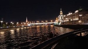 Ночная прогулка на теплоходе по Москве-реке. Парк Зарядье, Кремль. Часть 3