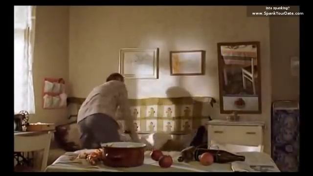Obeti a vrazi - Triple spanking / belting scene смотреть онлайн