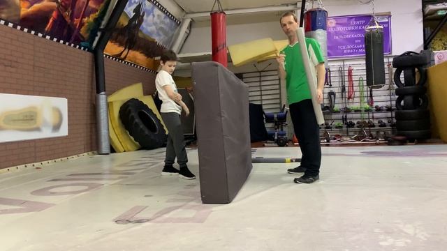 "Успей нырнуть" - подвижная игра на реакцию и координацию смотреть онлайн