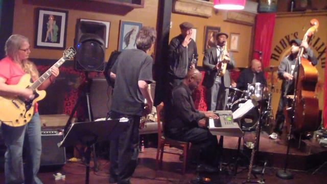 Patty at Hiram Hazley's Rubys Elixir Jazz Jam St. Petersburg Fla. смотреть онлайн