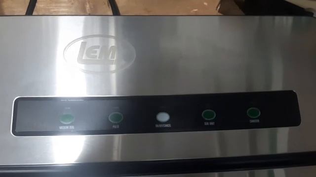 IMARCA Selladora Vacio LEM MaxVac 250 смотреть онлайн