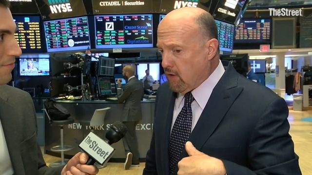 Jim Cramer on American Airlines, Apple, Amazon, Adobe, Oracle, IBM, Staples and PVH смотреть онлайн