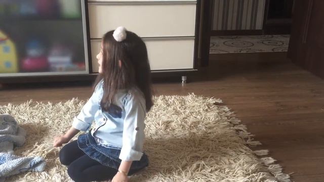 Асмин рассказывает сказку волк и семеро козлят! Asmin смотреть онлайн