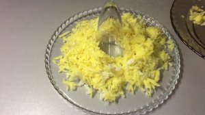 Слоеный салат ГРАНАТОВЫЙ БРАСЛЕТ с копченой курицей. ВКУСНО!