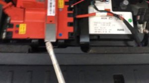 Как снять АКБ Бмв f25