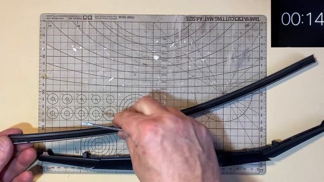 Замена резинок в дворниках / Как заменить резинку (ленту) в гибридных или каркасных щётках смотреть онлайн