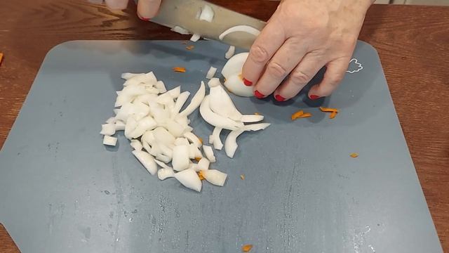 СУП КАРТОФЕЛЬНЫЙ С МЯСНЫМИ ФРИКАДЕЛЬКАМИ смотреть онлайн