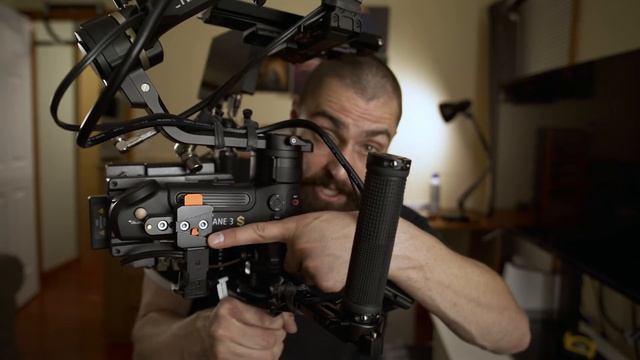 Turning a Zhiyun Crane 3s into a Knockoff Ronin 2 - Kit Feed смотреть онлайн