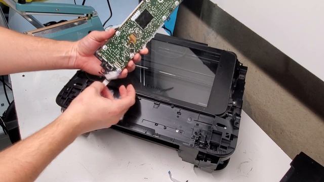 Taking Apart Canon MG6620 Printer смотреть онлайн