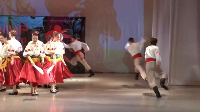 06 ЧГИК Ансамбль танца Малахит смотреть онлайн