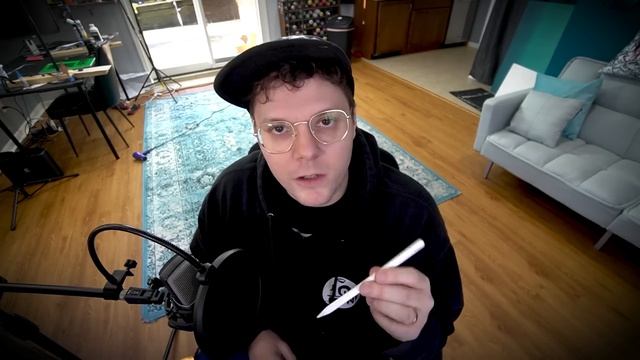 My IPAD PRO just became a DRAWING TABLET for my PC! (Duet Display Review!) смотреть онлайн
