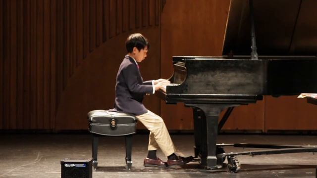 33rd IYAPC Thai Nguyen, Sonatina , op13, no 2 (3rd), by Kabalevsky смотреть онлайн