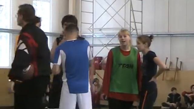 Обнинск. Зимний слет 2010 от МИФИ часть 30 Баскетбол смотреть онлайн
