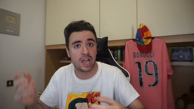 MI SFOGO SU BONUCCI, UN GOBBO VERO... смотреть онлайн