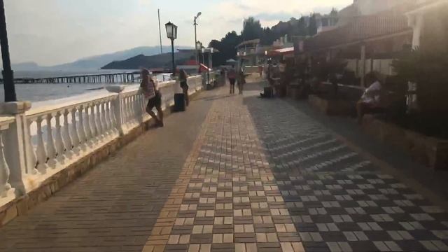 Малореченское Крым 2021 гуляем по посёлку набережная весёлый музыкальный стрим #Крым#Солнечнгорское смотреть онлайн