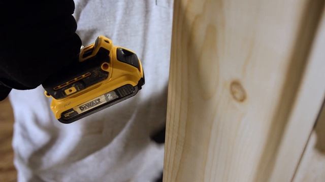 Taladro Atornillador Inalámbrico DEWALT 20V DCD791