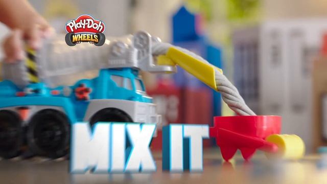 Play Doh Wheels Cement Truck смотреть онлайн