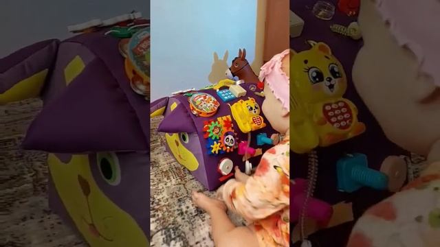 Мягкий бизиборд для развития мелкой моторики рук. #бизиборд #развивашки #мелкаямоторика смотреть онлайн