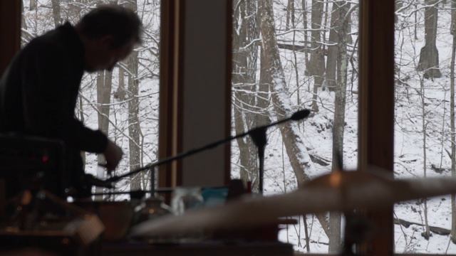 Experimental Free Improvisation • Saxophone • Sheet Metal • Samples • Drums смотреть онлайн