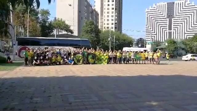 Первые автобусы выезжают в Троицкую смотреть онлайн