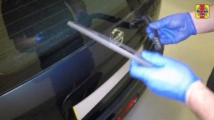 How to  Replace the wiper blades on the Nissan Note 2006 to 2013