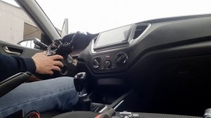 Hyundai Solaris 2 2017 Установка мультируля, андройд магнитолы, перетяжка руля, снятие руля