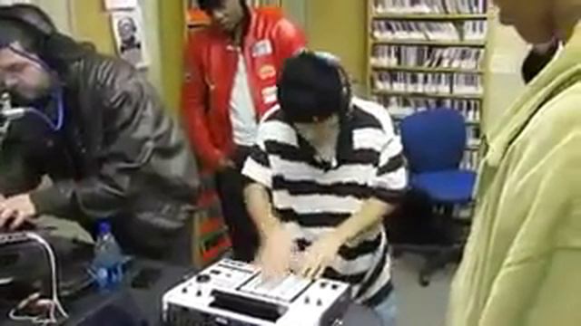 Dram машина!!!..mp4 смотреть онлайн