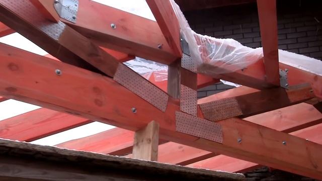 Монтаж перфорированных пластин и уголков раскрытых на 135 градусов KLD смотреть онлайн