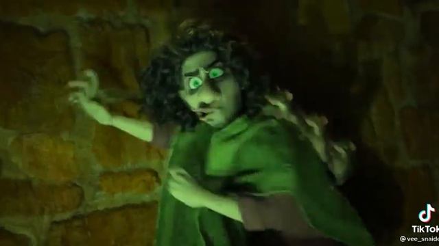 не упоминай бруно но но но не упоминай бруно но